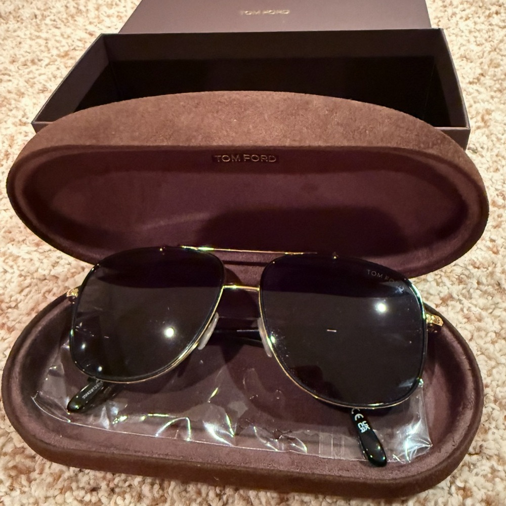 Tom Ford Gold and Black Aviator Sunglasses